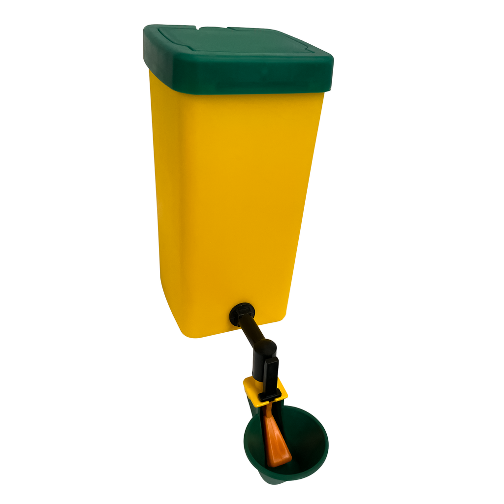 1 Quart Poultry Drinker w/ Auto-Fill Cup