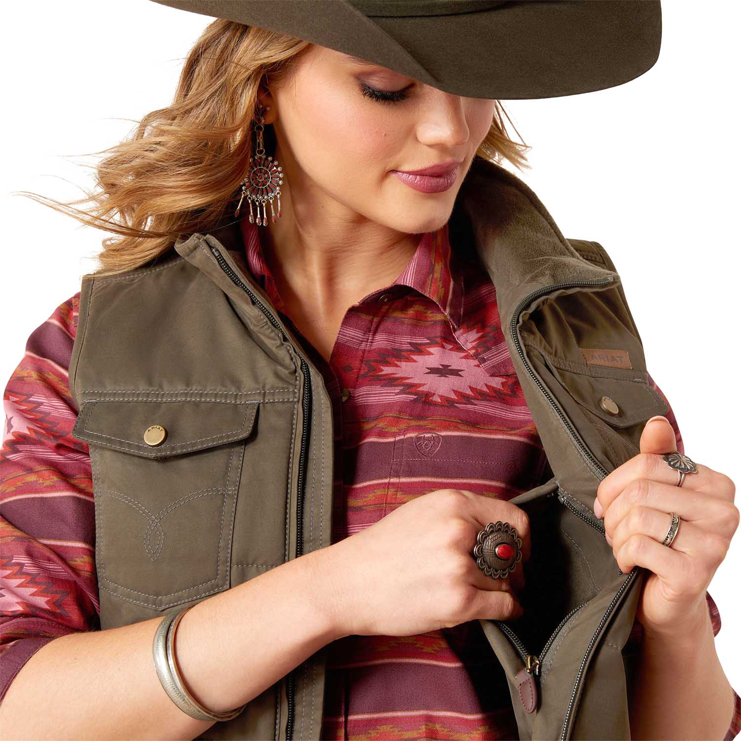 Ariat Womens Grizzly Quilted Vest – Lightweight Insulated Outdoor Vest